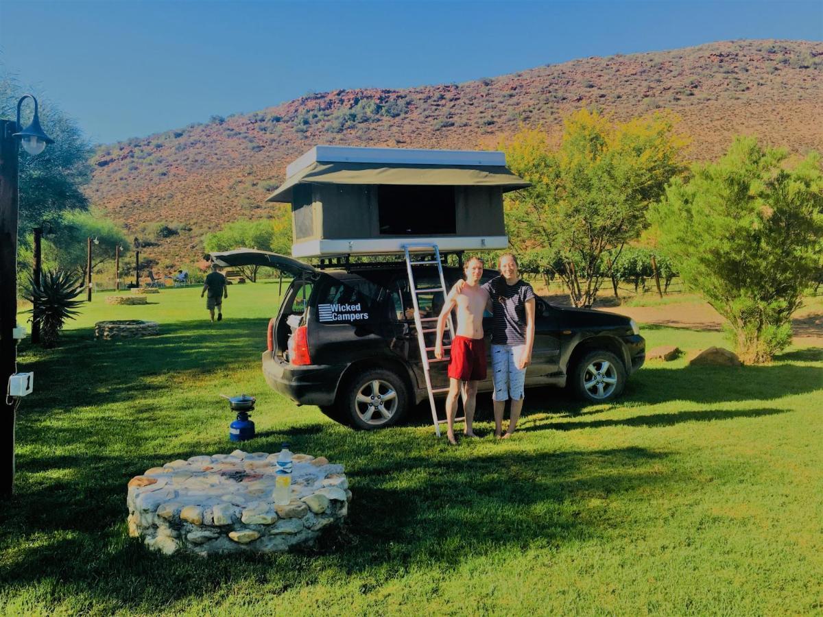 Oaksrest Vineyards Guest Farm Hotel Ladismith Exterior photo