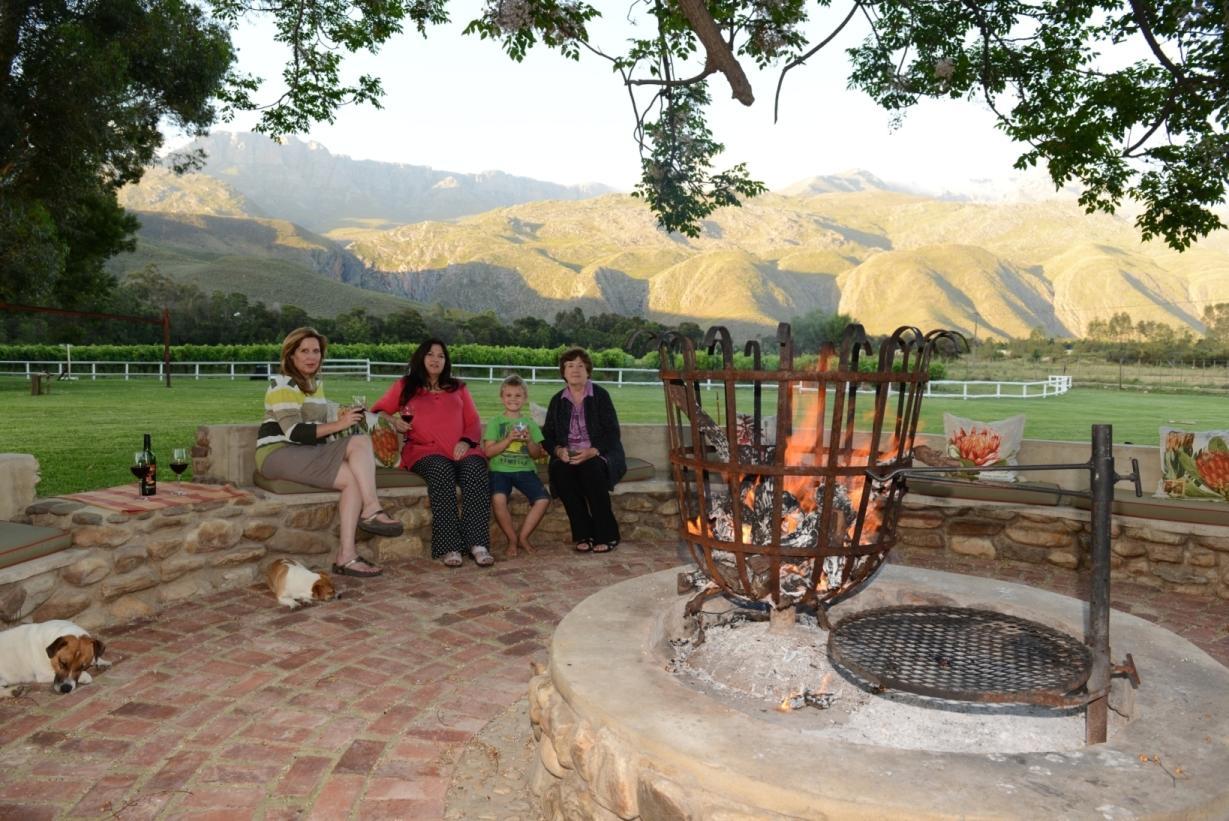 Oaksrest Vineyards Guest Farm Hotel Ladismith Exterior photo